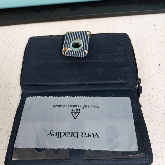 Vera Bradley Turnlock Wallet Bees Navy NWOT - Picture 5 of 5